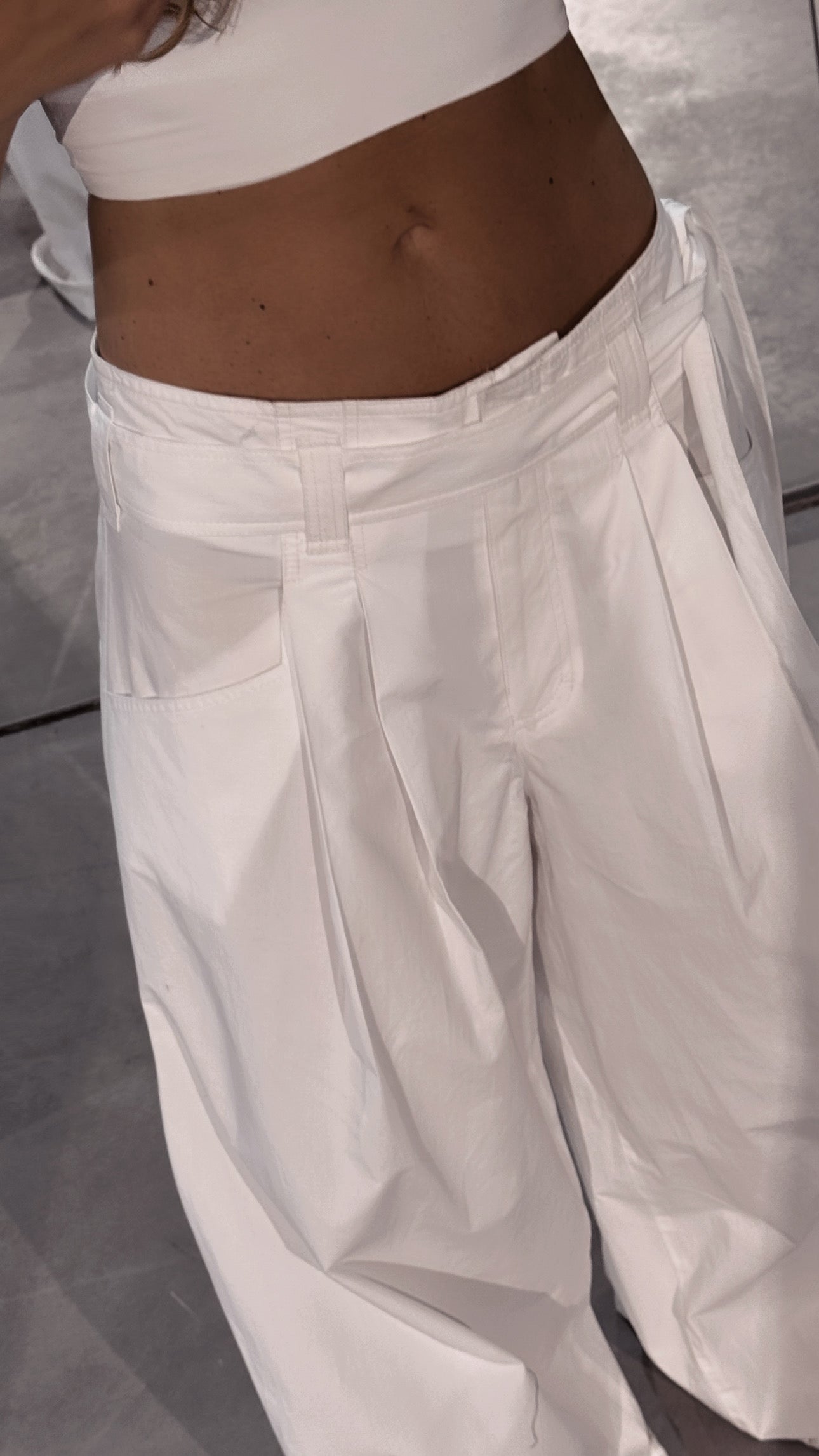 Tommy white pants